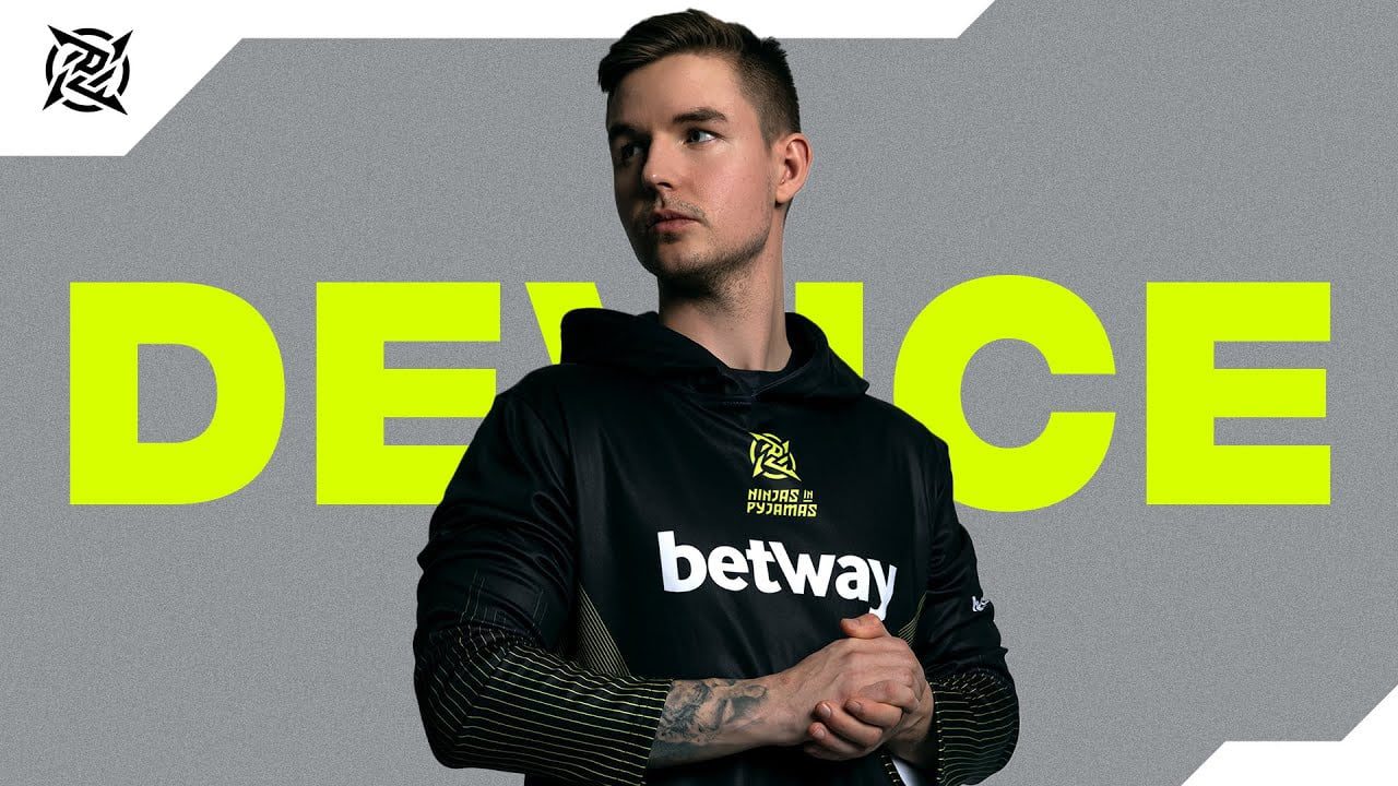 DEV1CE SE VA DE ASTRALIS 1 DEV1CE