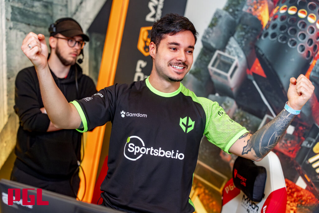 COPENHAGEN MAJOR 2024 : MONGOLZ,IMPERIAL Y FURIA PASAN DE FASE MAJOR